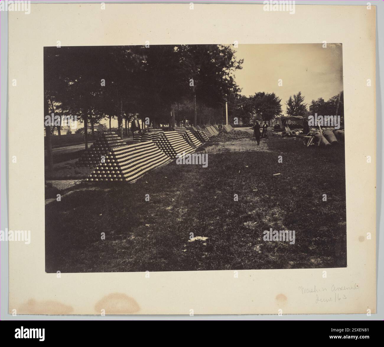 Photographie d'Andrew Joseph Russell, américain, montrant une vue de l'Arsenal Yard à Washington, DC, de juin 1863. Cette impression argentée à l'albumen d'un négatif en verre représente le paysage pendant la guerre de Sécession. Banque D'Images