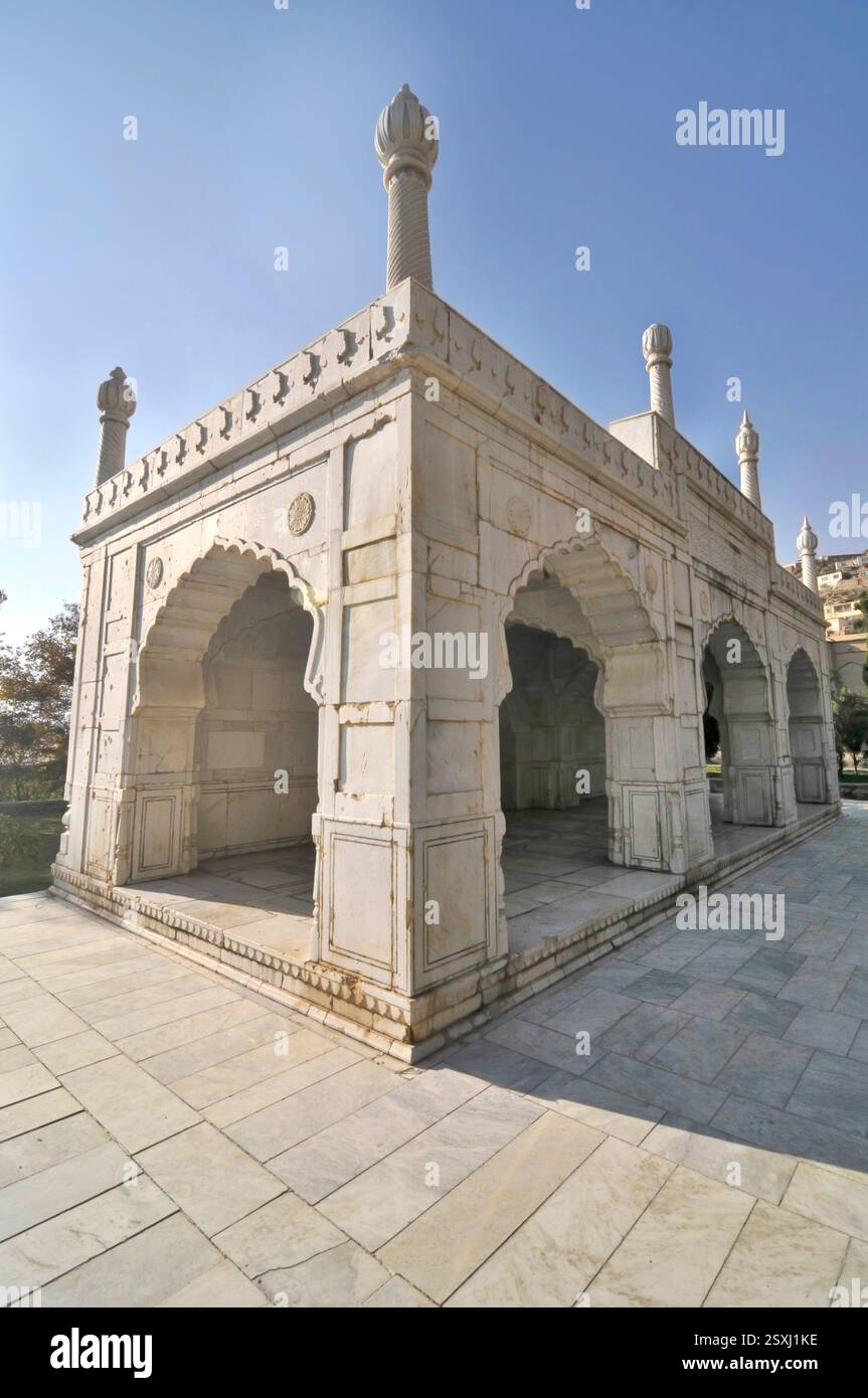 Mosquée Shahjahani dans les jardins de Babur dans la capitale de l'Afghanistan, Kaboul Banque D'Images