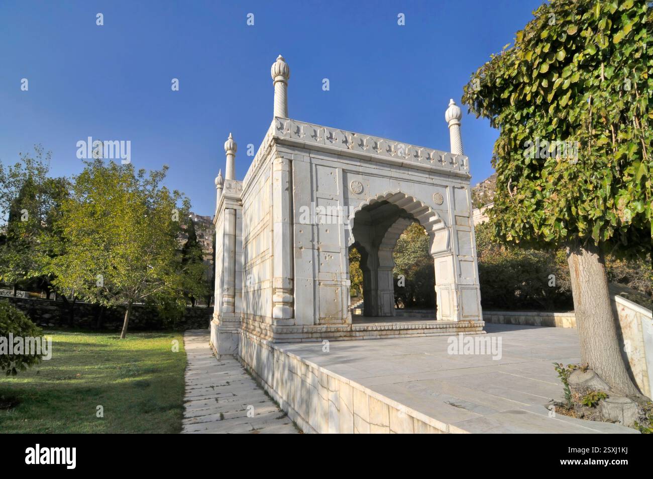 Mosquée Shahjahani dans les jardins de Babur dans la capitale de l'Afghanistan, Kaboul Banque D'Images