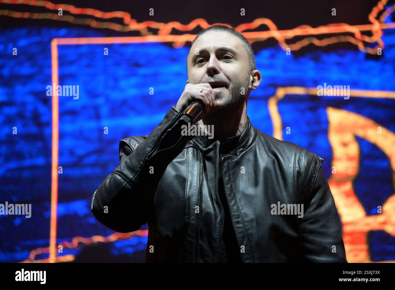 LONDRES, ROYAUME-UNI. 24 février 2025. Le conférencier Antytila préfrance du troisième anniversaire de l'invasion russe de l'Ukraine, les familles ukrainiennes et leurs partisans se rassemblent pour un rassemblement à Trafalgar Square, Londres, Angleterre. (Photo de 李世惠/Voir Li/Picture Capital) crédit : Voir Li/Picture Capital/Alamy Live News Banque D'Images