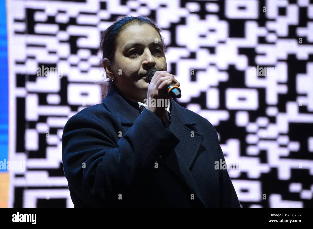 LONDRES, ROYAUME-UNI. 24 février 2025. À l'occasion du troisième anniversaire de l'invasion russe de l'Ukraine, les familles ukrainiennes et leurs partisans se rassemblent pour un rassemblement à Trafalgar Square, Londres, Angleterre. (Photo de 李世惠/Voir Li/Picture Capital) crédit : Voir Li/Picture Capital/Alamy Live News Banque D'Images