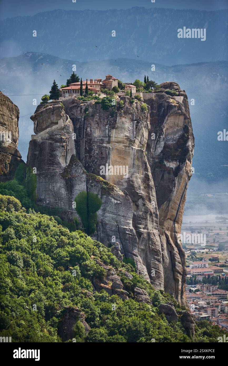 Médiéval Meteora Rock Monastère de la Sainte Trinité, (Agia Triada, Ayías Triádhos, Ayia Triada) Météores, Grèce Banque D'Images