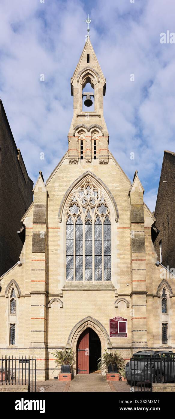 Église chrétienne catholique de St Monica, Shoreditch, quartier de Hackney à Londres, Angleterre. Banque D'Images