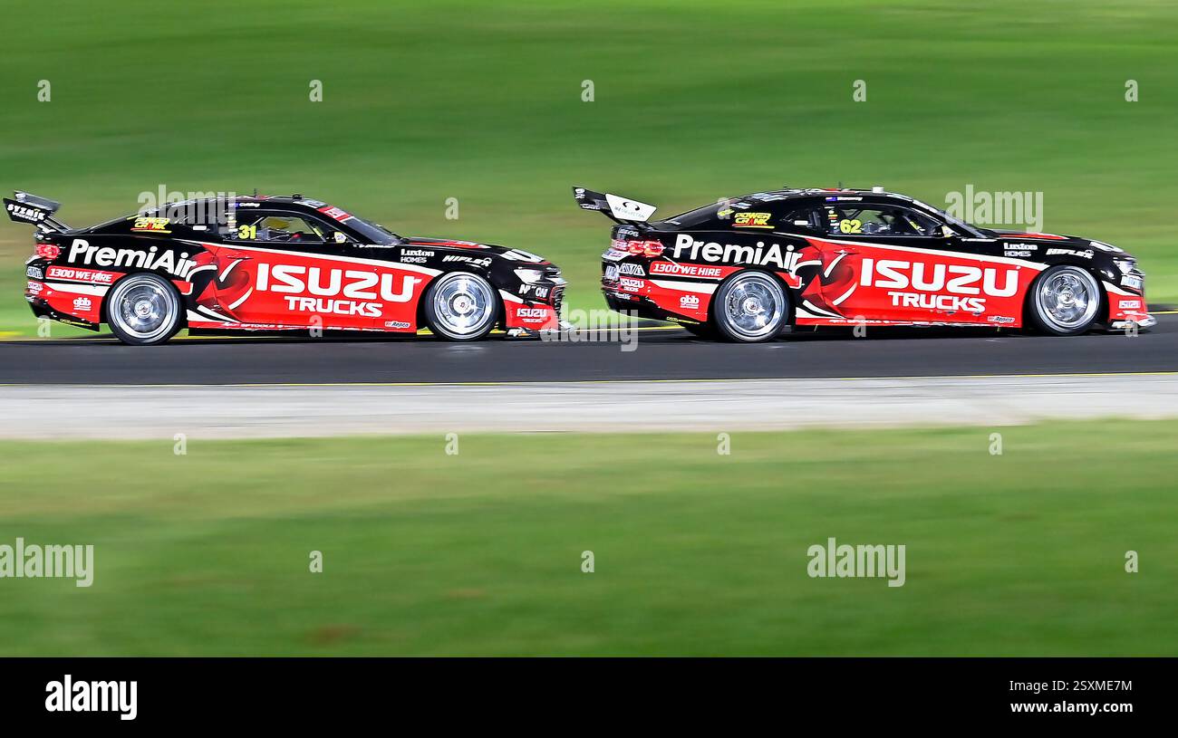 James Golding pilote la Camaro Chevrolet Premiair Racing #31 et Richie Stanaway Premiair Racing Chevrolet Camaro #62 lors de la course 1 du Championnat Repco Supercars 2025 au Championnat Supercars 2025 au Sydney Motorsport Park. Cam Waters de Monster Castrol Racing a remporté la course 1, la course 2 et la course 3 du Championnat Repco Supercars 2025 lors de la ronde d'ouverture de Sydney 500 de la saison Supercars 2025. Banque D'Images