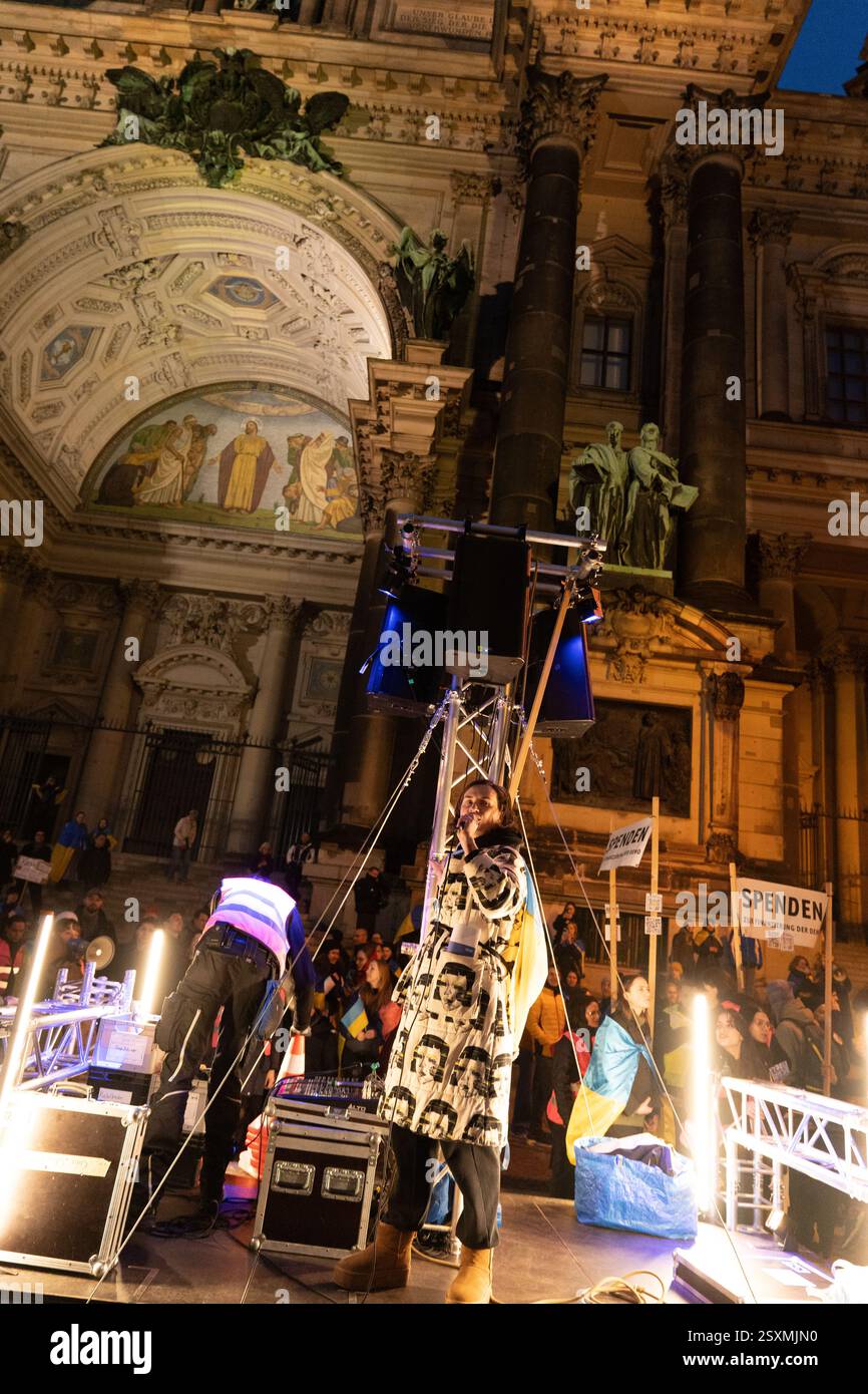 Manifestation ukrainienne pour le 3ème anniversaire de la guerre de Russie contre l'Ukraine Banque D'Images