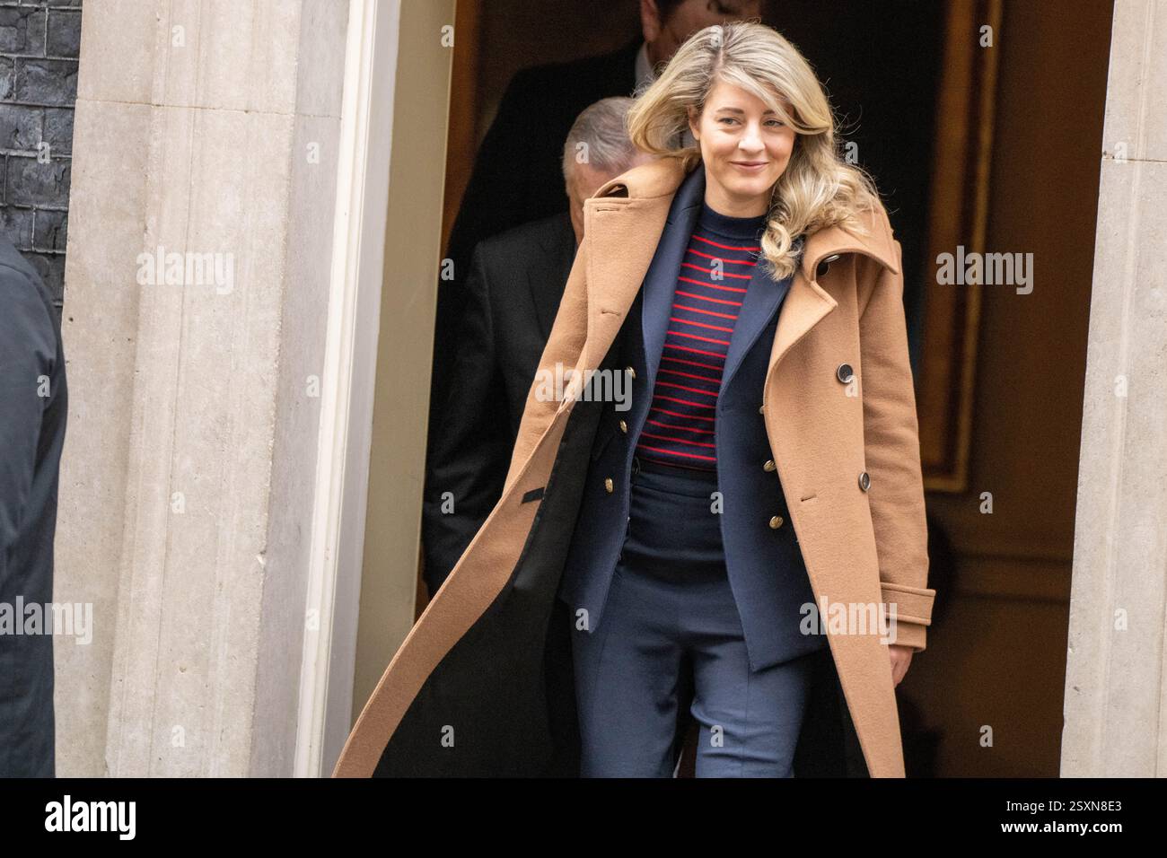 Londres, Royaume-Uni. 25 février 2025. Mélanie Joly, ministre des Affaires étrangères du Canada au 10 Downing Street London. Crédit : Ian Davidson/Alamy Live News Banque D'Images