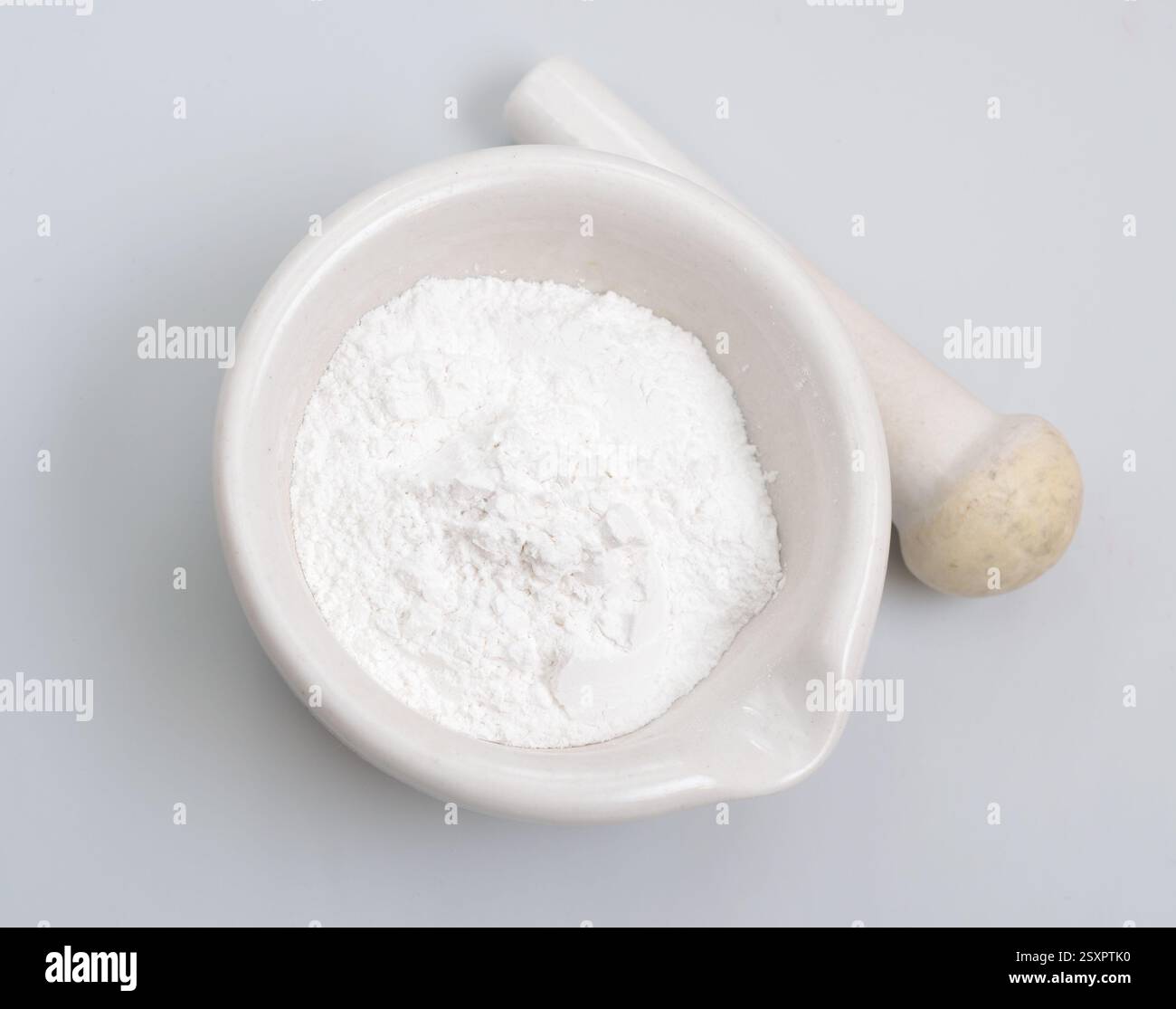 Stéarate de magnésium. C'est un savon, constitué de sel contenant deux équivalents de stéarate et un cation magnésium. Banque D'Images