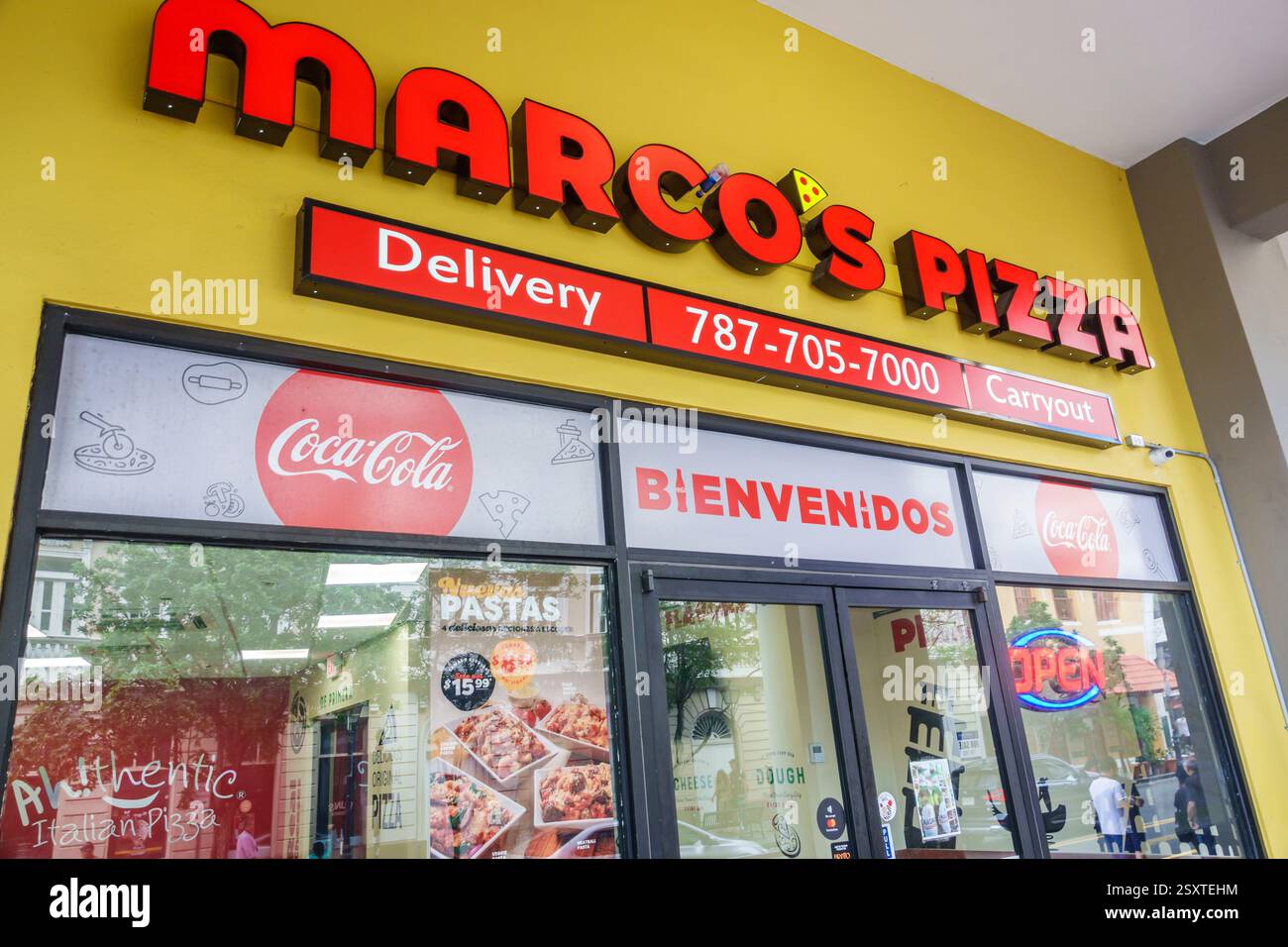 San Juan Puerto Rico, Viejo Old San Juan, Paseo de Colon, Marco's Pizza, restaurant pizzeria, livraison de pizza, emporter à emporter, marque Coca Cola, authentique Banque D'Images