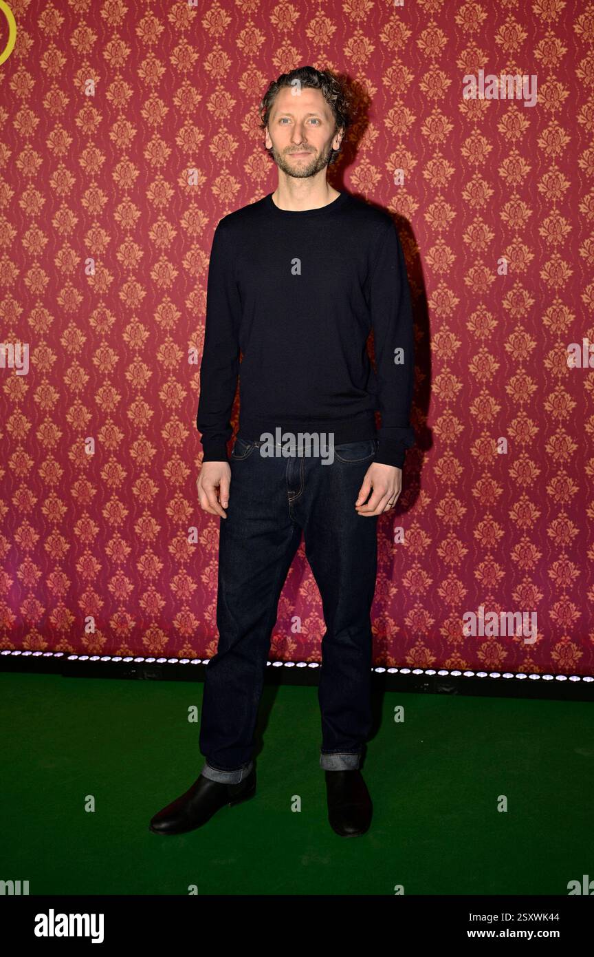Moritz Heidelbach BEI der Premiere der ARD Comedy-Serie Ghosts im CineNova Kino. Köln, 25.02.2025 *** Moritz Heidelbach à la première de la série comique Ghosts de l'ARD au cinéma CineNova de Cologne, 25 02 2025 Foto:XT.xNgox/xFuturexImagex Ghosts_5383 Banque D'Images