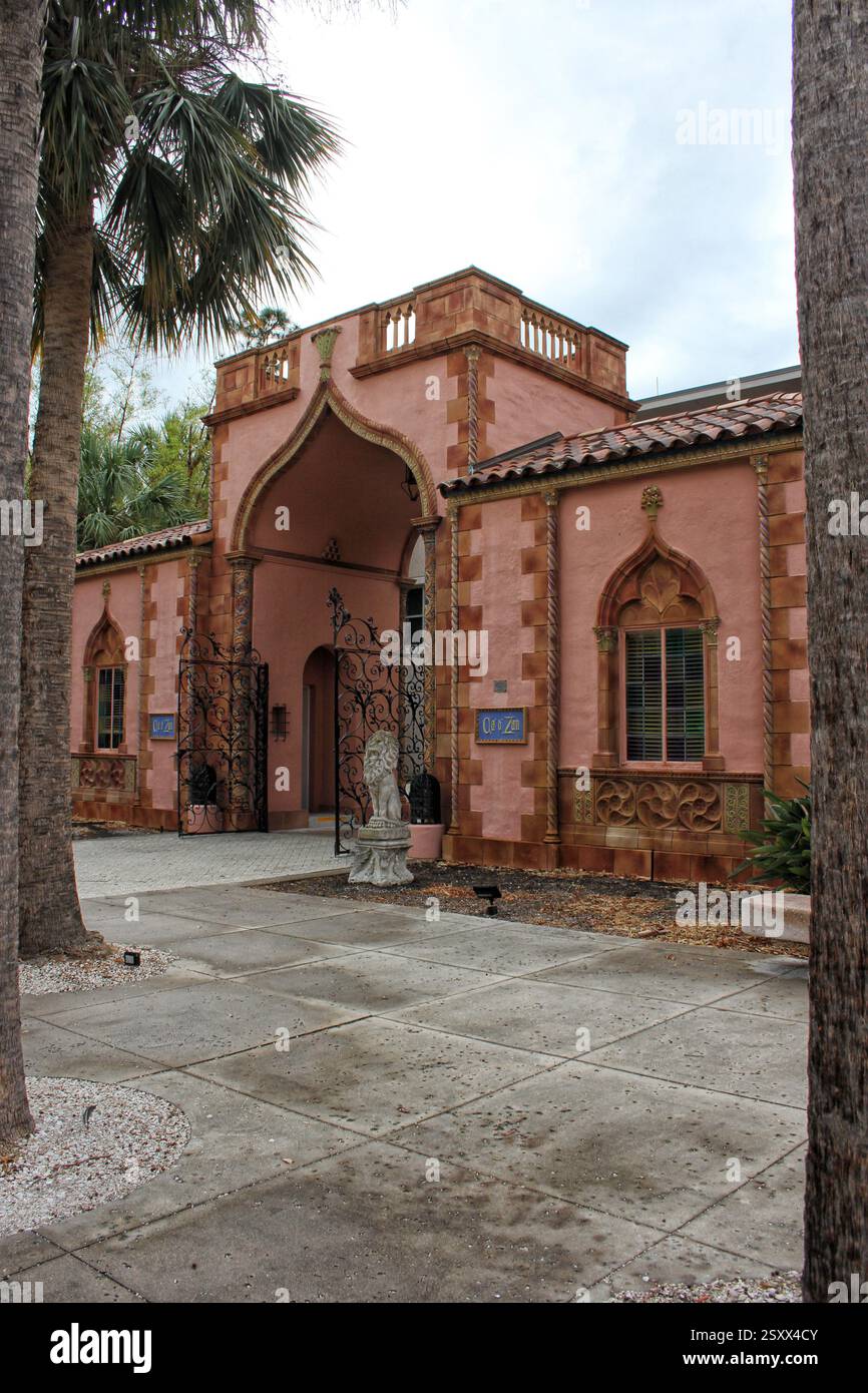 Sarasota FL - 5 novembre 2024 : entrée au Ringling Museum of Art situé à Sarasota en Floride Banque D'Images