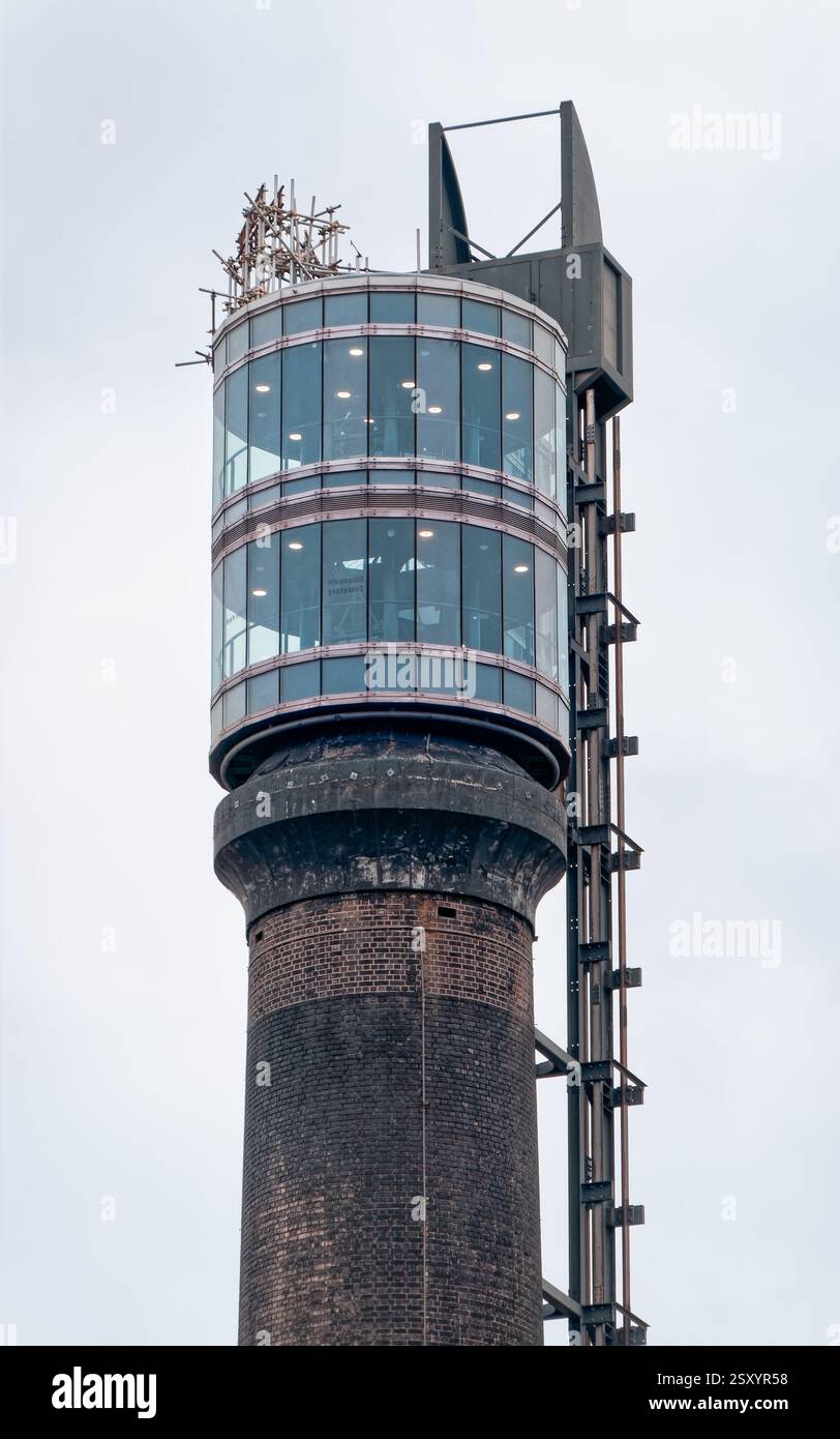 Skyview Tower Dublin, Irlande. Tour d'observation à Dublin, également connue sous le nom de Generator Viewing Tower. Banque D'Images