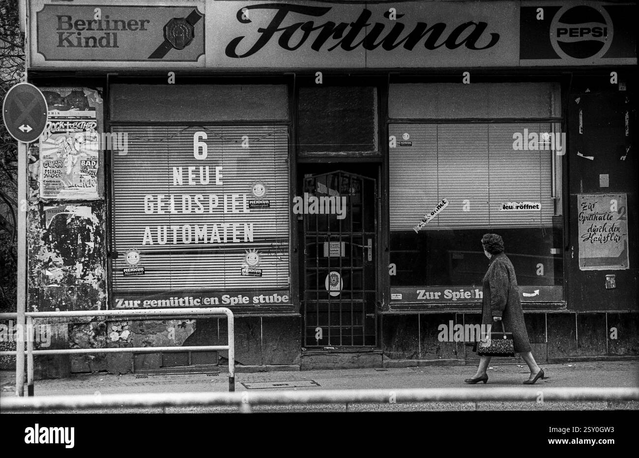 Allemagne, Berlin, 19.02.1992, Kneipe Fortuna, pub, maison de jeu à mariage, Europe Banque D'Images