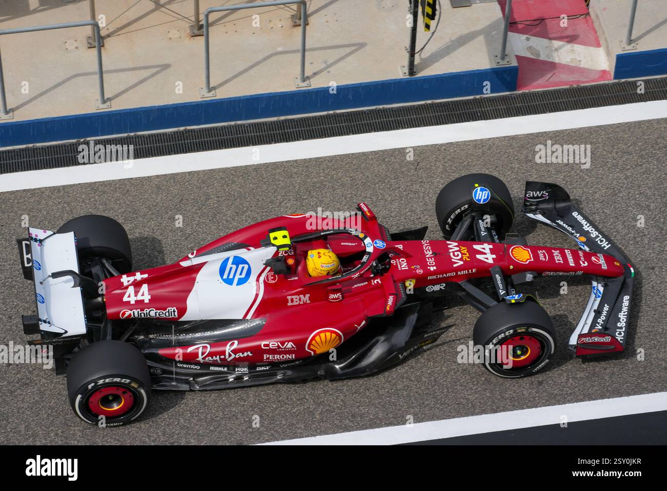 Sakhir, Bahreïn. 26 février 2025. Lewis Hamilton, lors des essais de formule 1, au Bahrain International circuit. Crédit : Alessio Morgese/Alessio Morgese/Emage/Alamy Live news Banque D'Images