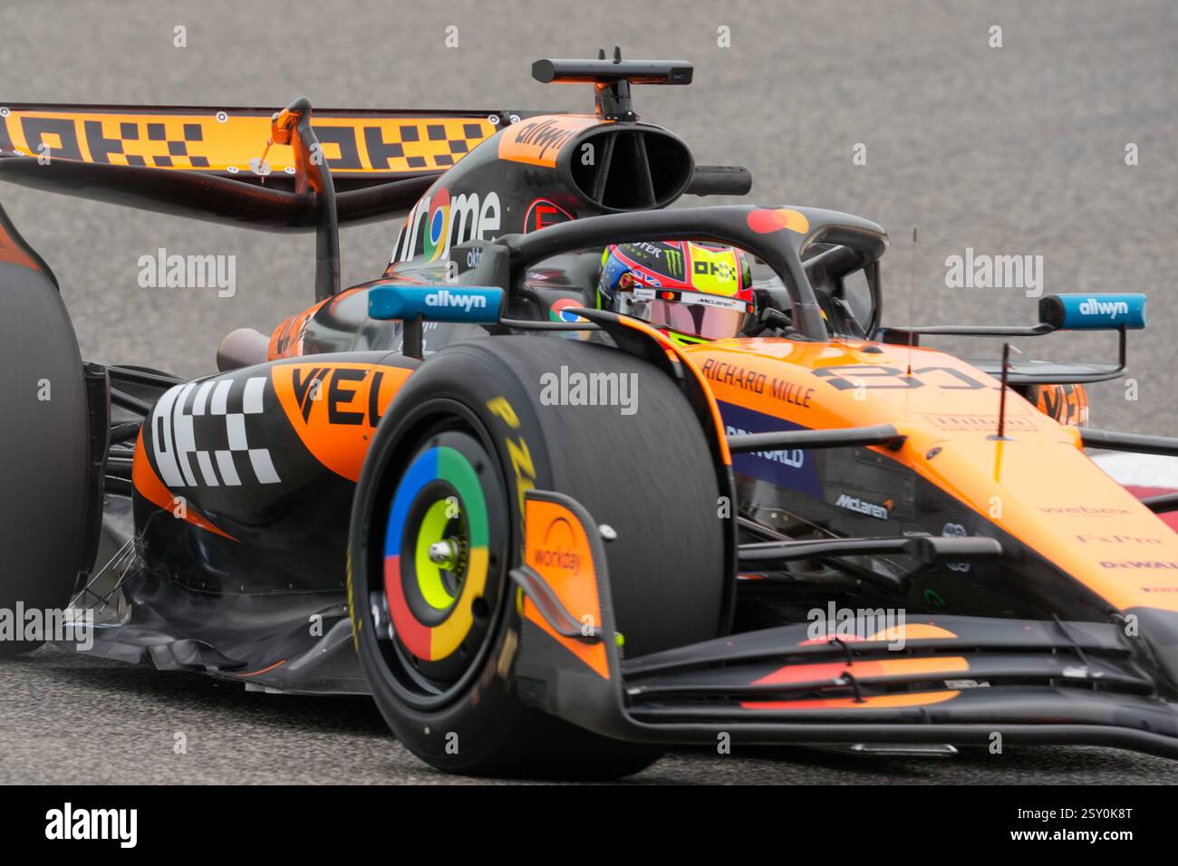 Sakhir, Bahreïn. 26 février 2025. Oscar Piastri, lors des essais de formule 1, sur le circuit international de Bahreïn. Crédit : Alessio Morgese/Alessio Morgese/Emage/Alamy Live news Banque D'Images