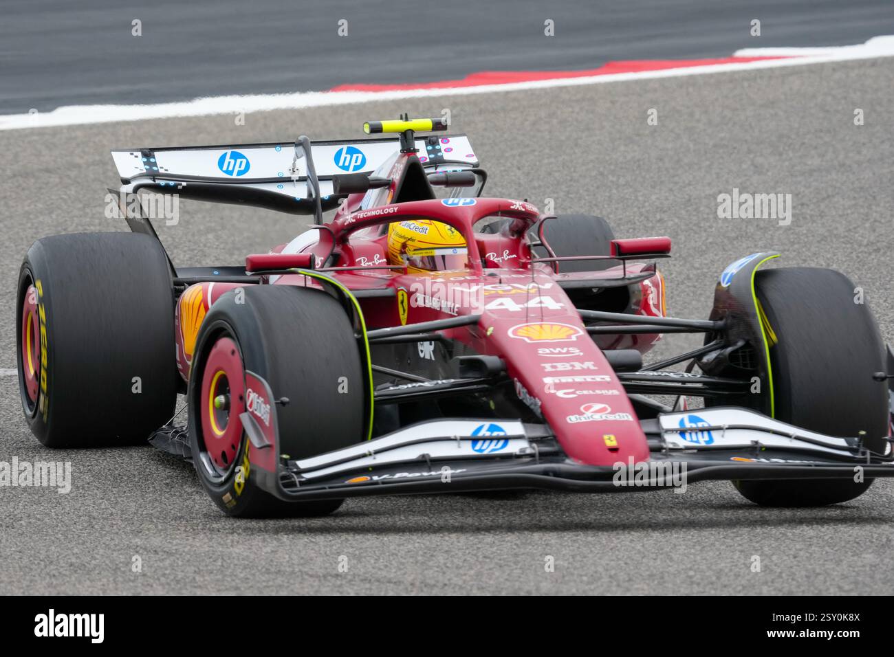 Sakhir, Bahreïn. 26 février 2025. Lewis Hamilton, lors des essais de formule 1, au Bahrain International circuit. Crédit : Alessio Morgese/Alessio Morgese/Emage/Alamy Live news Banque D'Images