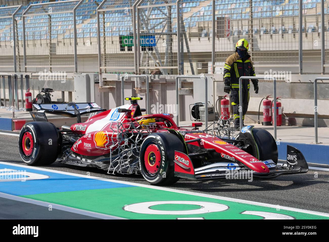Sakhir, Bahreïn. 26 février 2025. Lewis Hamilton, lors des essais de formule 1, au Bahrain International circuit. Crédit : Alessio Morgese/Alessio Morgese/Emage/Alamy Live news Banque D'Images