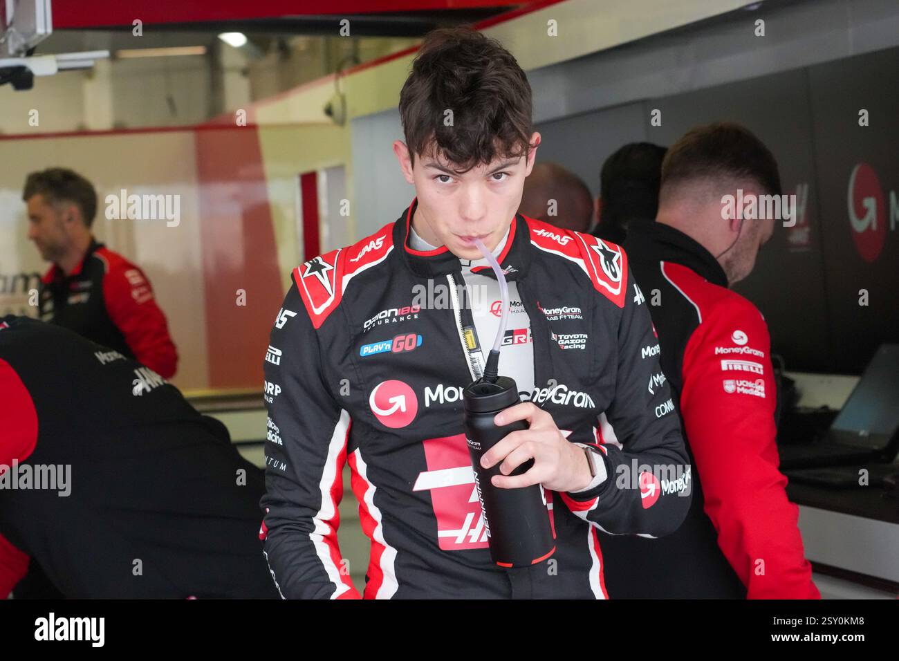 Sakhir, Bahreïn. 26 février 2025. Oliver Bearman, lors des essais de formule 1, au Bahrain International circuit. Crédit : Alessio Morgese/Alessio Morgese/Emage/Alamy Live news Banque D'Images