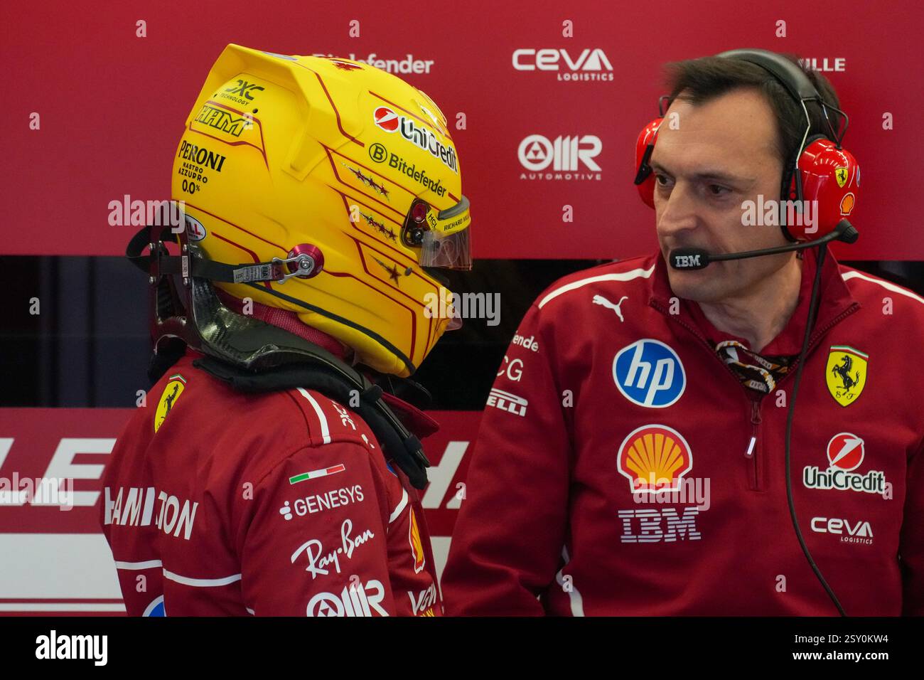 Sakhir, Bahreïn. 26 février 2025. Lewis Hamilton, lors des essais de formule 1, au Bahrain International circuit. Crédit : Alessio Morgese/Alessio Morgese/Emage/Alamy Live news Banque D'Images