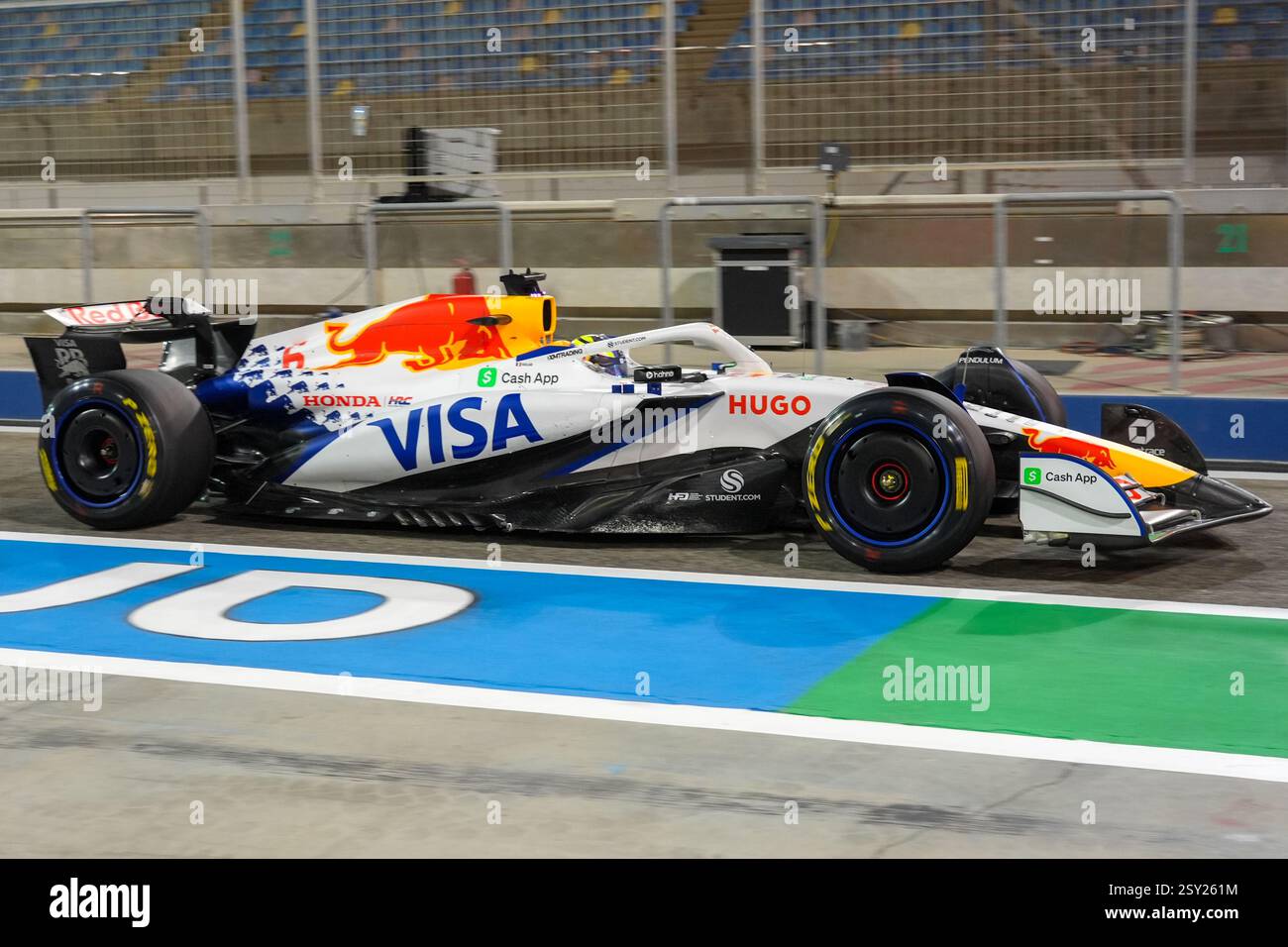 Sakhir, Bahreïn. 26 février 2025. Isack Hadjar, lors des essais de formule 1, sur le circuit international de Bahreïn. Crédit : Alessio Morgese / Emage / Alamy Live news Banque D'Images
