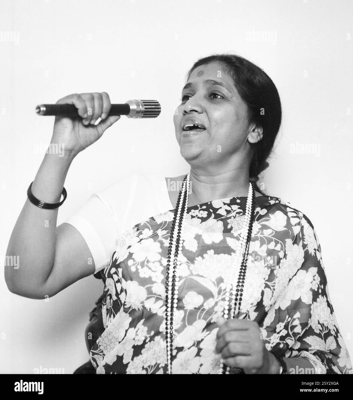 Bollywood indien singer, Asha bhosle, Mumbai, Maharashtra, Inde, Asie Banque D'Images