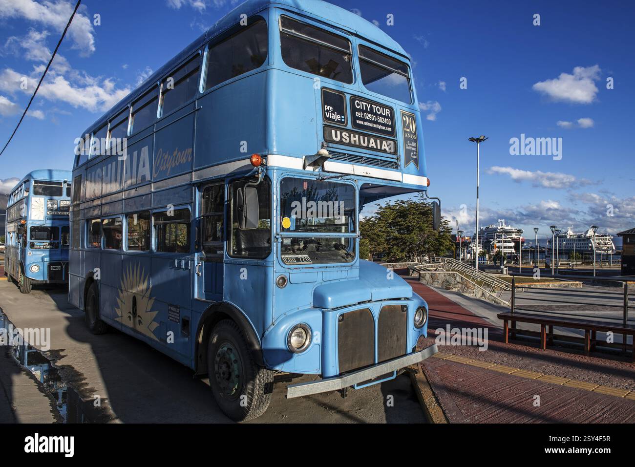Bus à impériale pour visite de la ville, Ushuaia, Argentine, Amérique du Sud Banque D'Images