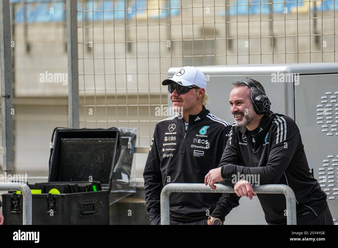Bahreïn, Bahreïn. 27 février 2025. 26.02.2025, circuit international de Bahreïn, Sakhir, formule 1 Testfahrten Bahreïn 2025, im Bild Mercedes Testfahrer Valtteri Bottas crédit : Agence photo indépendante/Alamy Live News Banque D'Images