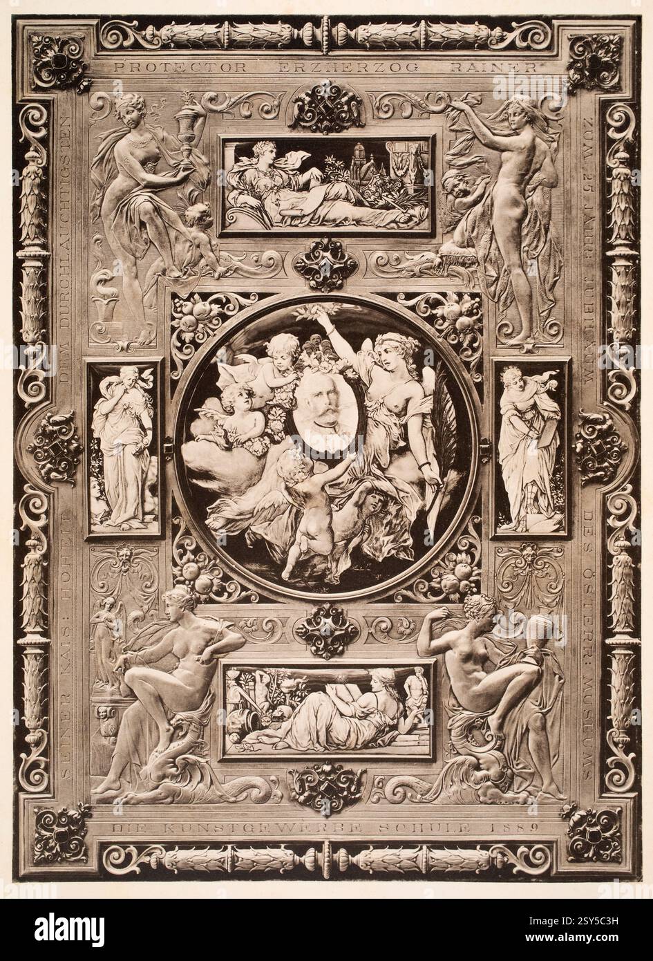 École d'art et d'artisanat weiner couverture de livre en argent battu avec incrustations d'émail, par Joseph Ritter von Storck, professeur Carl Karger et professeur Stefan Shwartz Banque D'Images