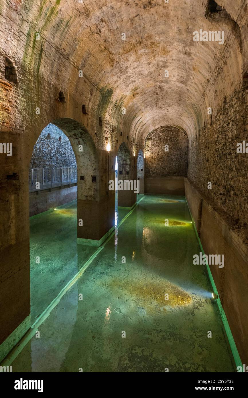 La citerne du XVIe siècle de Monte San Savino Banque D'Images