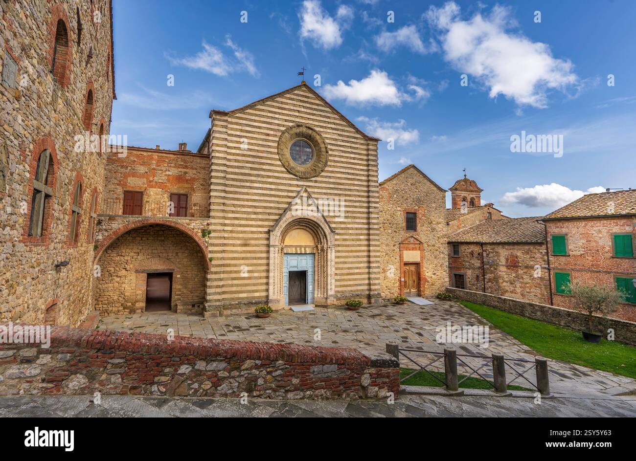 Lucignano, l'un des plus beaux villages d'Italie. Banque D'Images