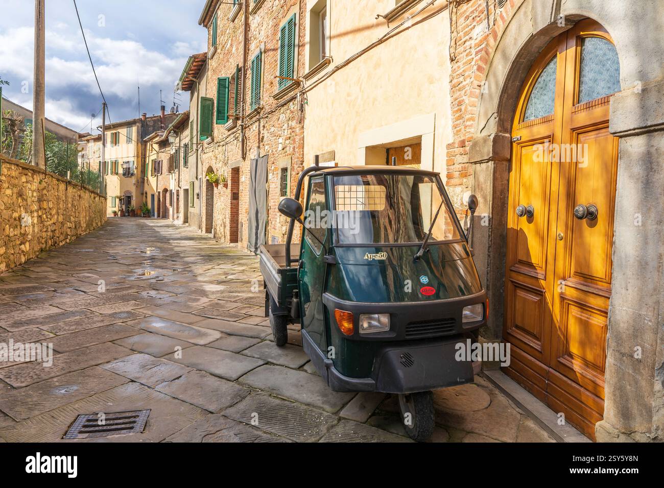 Lucignano, l'un des plus beaux villages d'Italie. Banque D'Images