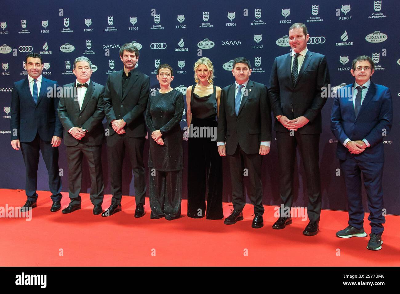 Pontevedra, Espagne. 25 janvier 2025. Ernest Urtasun, María Guerra et Yolanda Díaz assistent au tapis rouge des Feroz Awards 2025 au Recinto Feir Banque D'Images