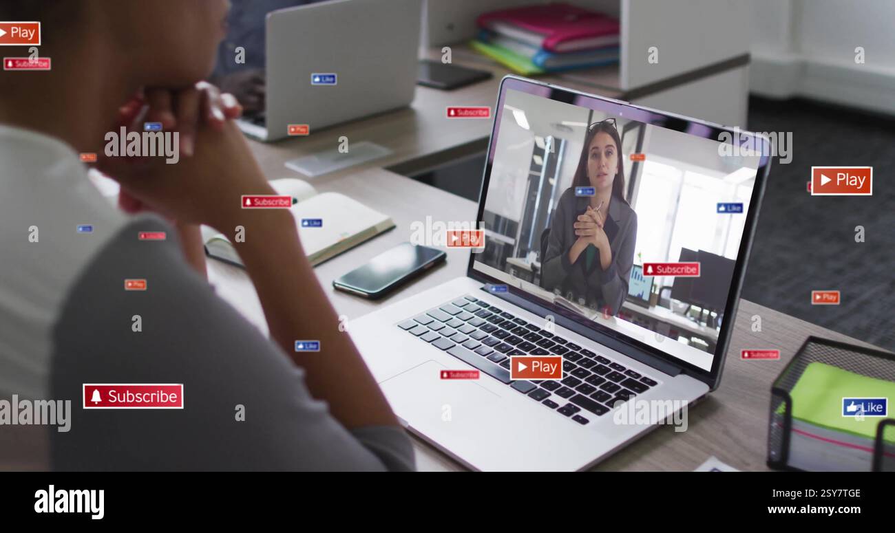 Regarder le tutoriel d'image, personne entourée de jouer et d'abonner l'image des boutons Banque D'Images