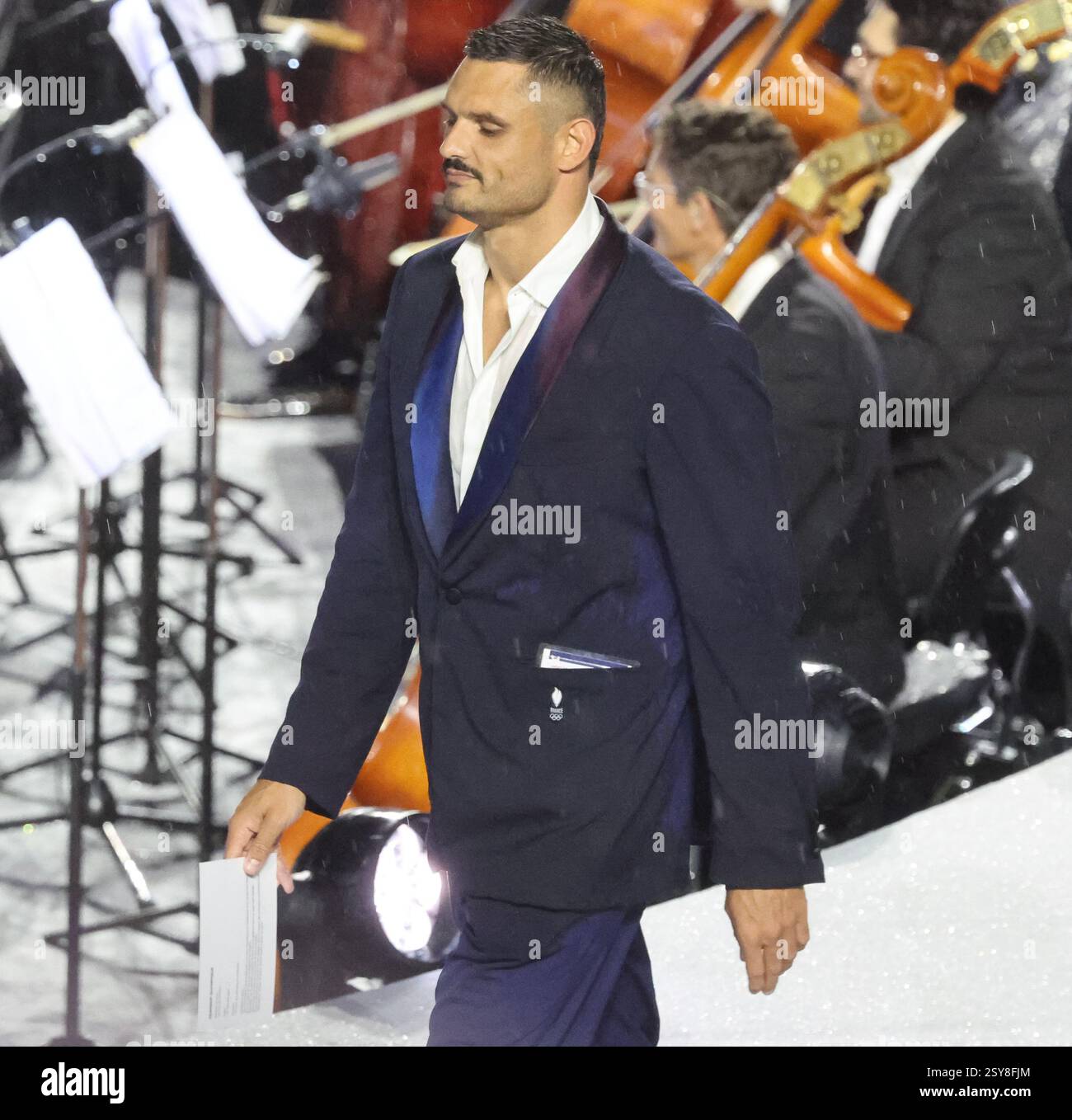 26 juillet 2024 - Paris, France : Florent Manaudou lors de la cérémonie d'ouverture des Jeux Olympiques de Paris 2024 (photo de Mickael Chavet) Banque D'Images