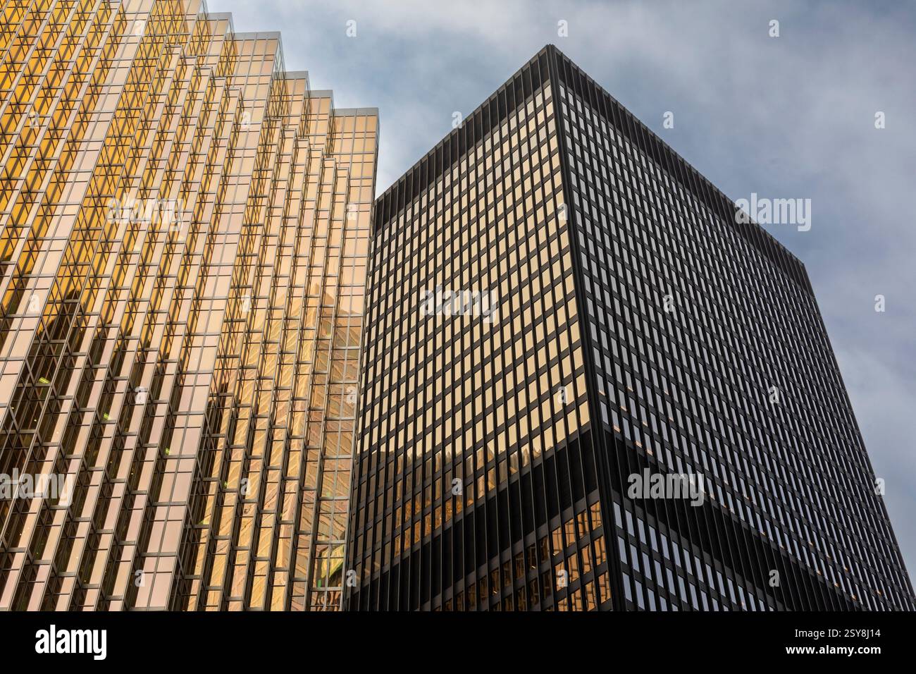 Canada, Ontario, Toronto, Banque Royale et TD immeubles bancaires dans le quartier financier Banque D'Images