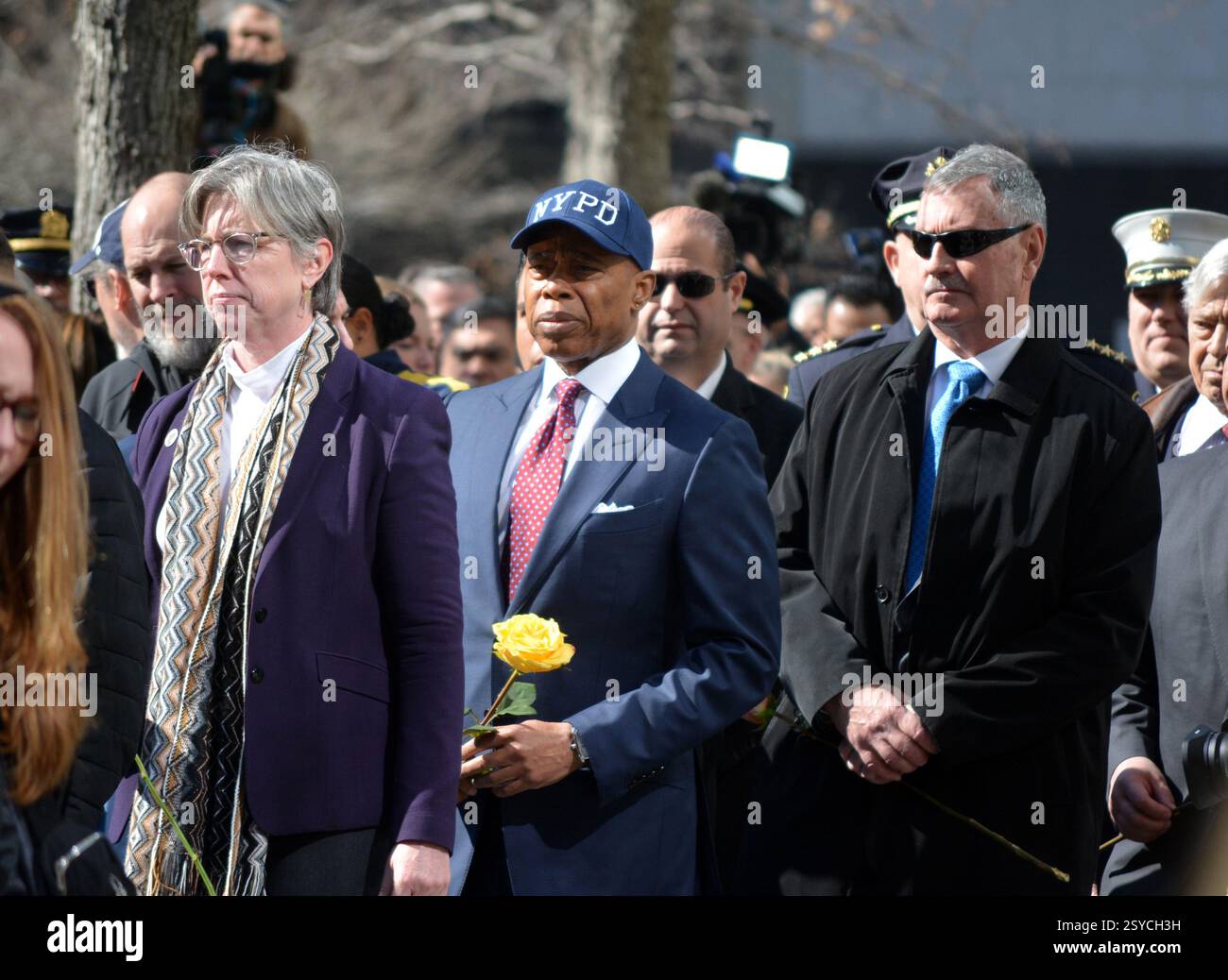 Eric Adams, maire de New York, lors d'un événement commémoratif au Ground Zero dans le Lower Manhattan. Banque D'Images