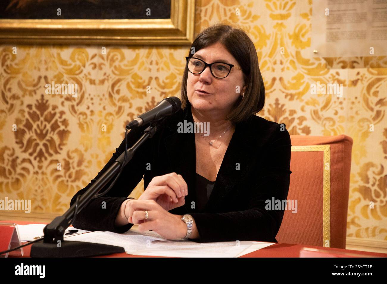 Milan, Italie. 28 février 2025. Nella foto Elena BeccalliMilano - Italia - Cronaca Venerdì, 28 Febbraio, 2025 (Foto di Marco Ottico/Lapresse) présentation du SOUL Festival of Spirituality 2025 Milan, Italie - News vendredi, 28 février, 2025 (photo de Marco Ottico/Lapresse) crédit : LaPresse/Alamy Live News Banque D'Images