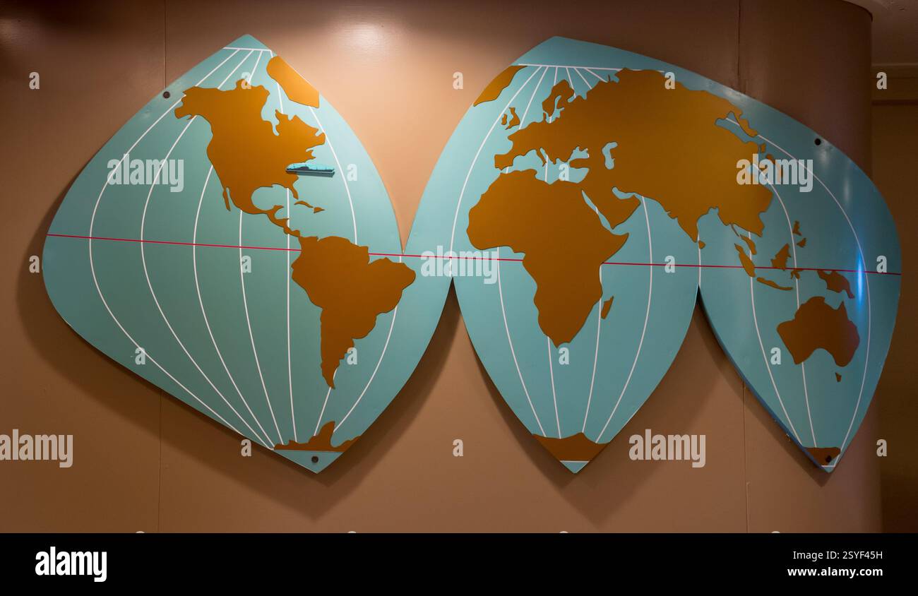 L'USNS Savannah fut le premier navire marchand et à passagers de la marine nucléaire. Il est amarré à Baltimore. Banque D'Images