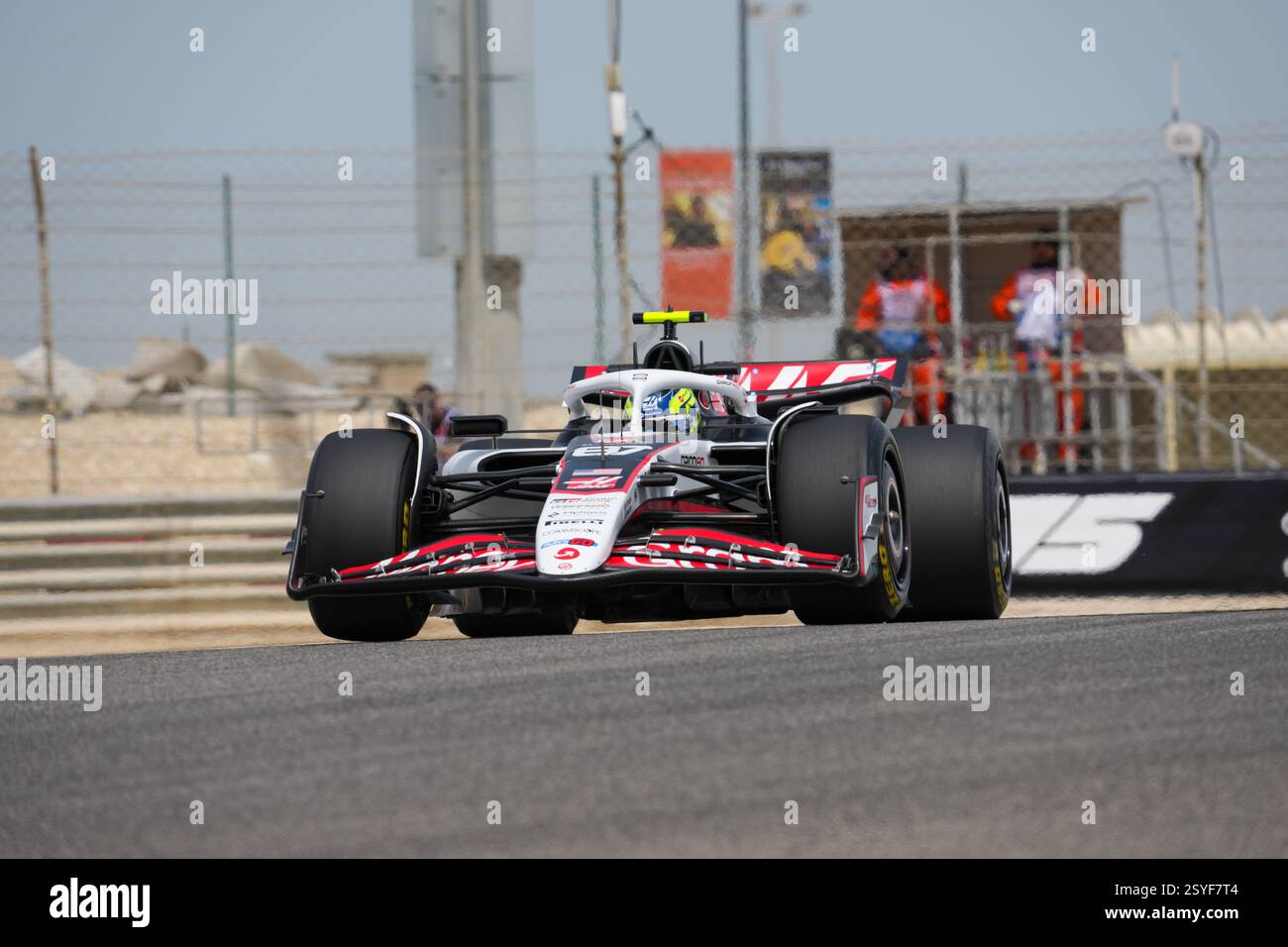 28.02.2025, Bahrain International circuit, Sakhir, Formula 1 Testfahrten Bahrain 2025 ,im Bi Oliver Bearman (GBR) - Haas F1 Team Credit : Alessio de Marco/Alamy Live News Banque D'Images