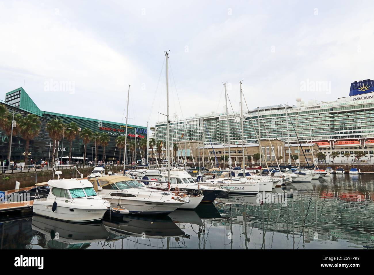 Terminal de croisière, Vigo, Espagne Banque D'Images