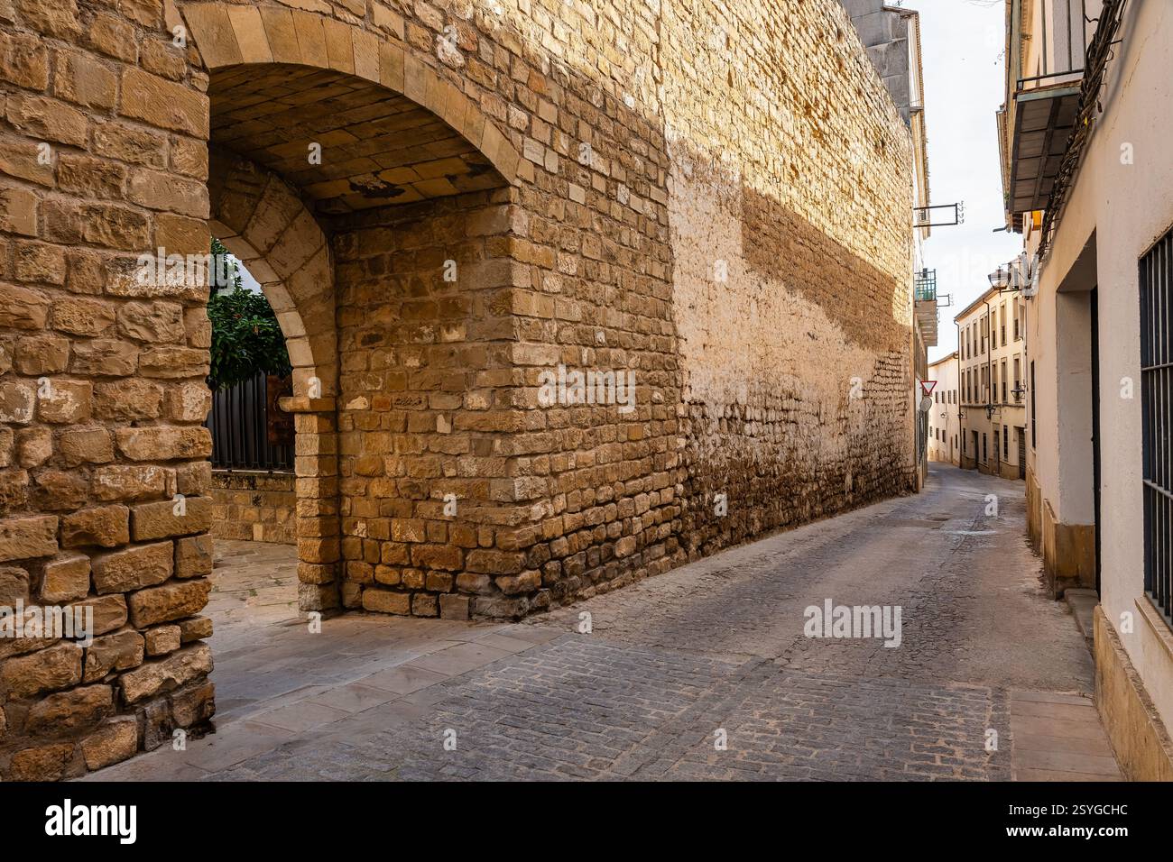 Mur médiéval entourant la ville UNESCO d'Ubeda dans la communauté d'Andalousie. Banque D'Images