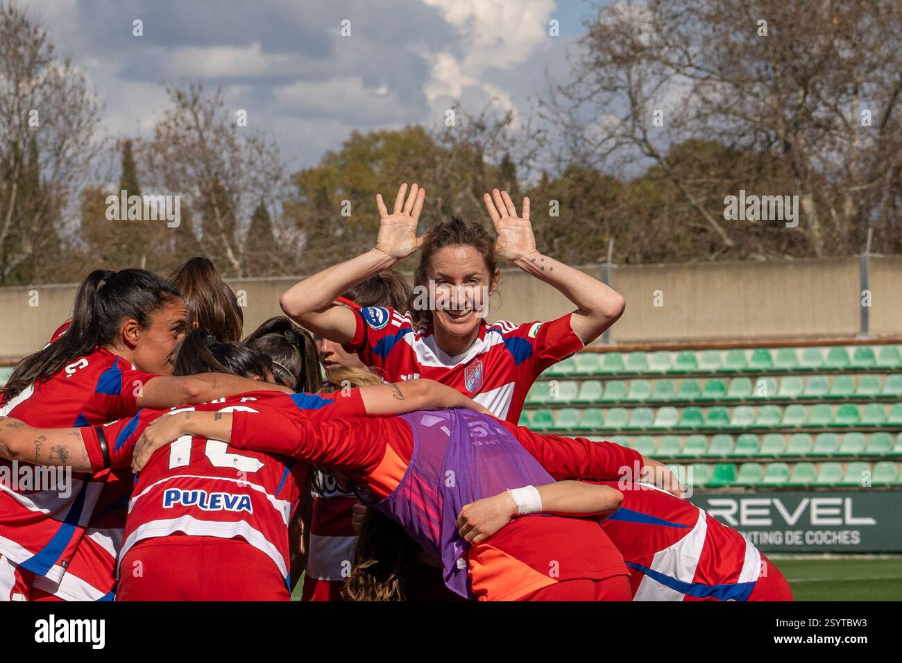 Séville, Espagne. 01 mars 2025. Ciudad Deportiva Luis del sol, Séville, 1er mars 2025 Laura Requena (10 Grenade) célèbre le 2ème but en action lors du match de Liga F entre Betis et Grenade à Ciudad Deportiva Luis del sol, Séville, Espagne. (Andres Lopez Sheridan/SPP) crédit : SPP Sport Press photo. /Alamy Live News Banque D'Images