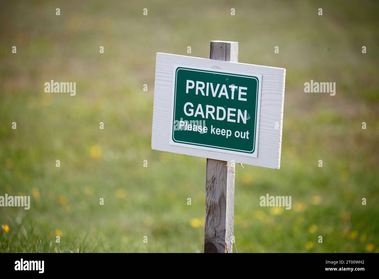 Jardin privé s'il vous plaît garder le signe d'entrée. Banque D'Images