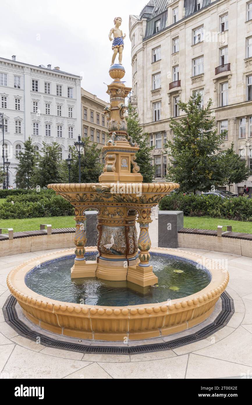 Petite fontaine à Budapest Banque D'Images