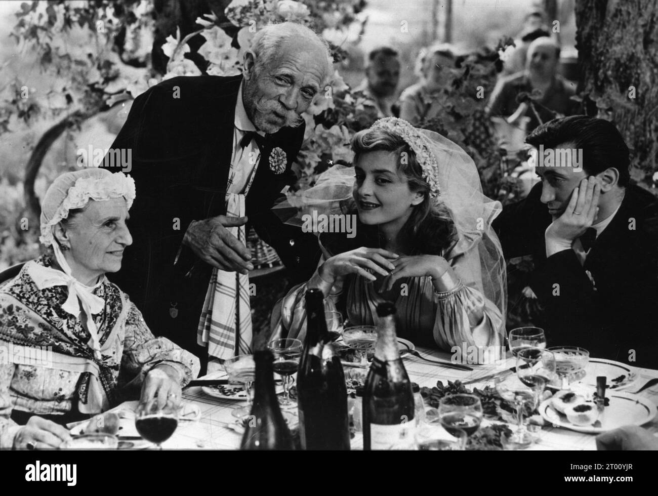 Millionnaires d'un jour Une simple caisse d'argent année : 1949 - France Pierre Larquey, Gaby Morlay Directeur : André Hunebelle Banque D'Images