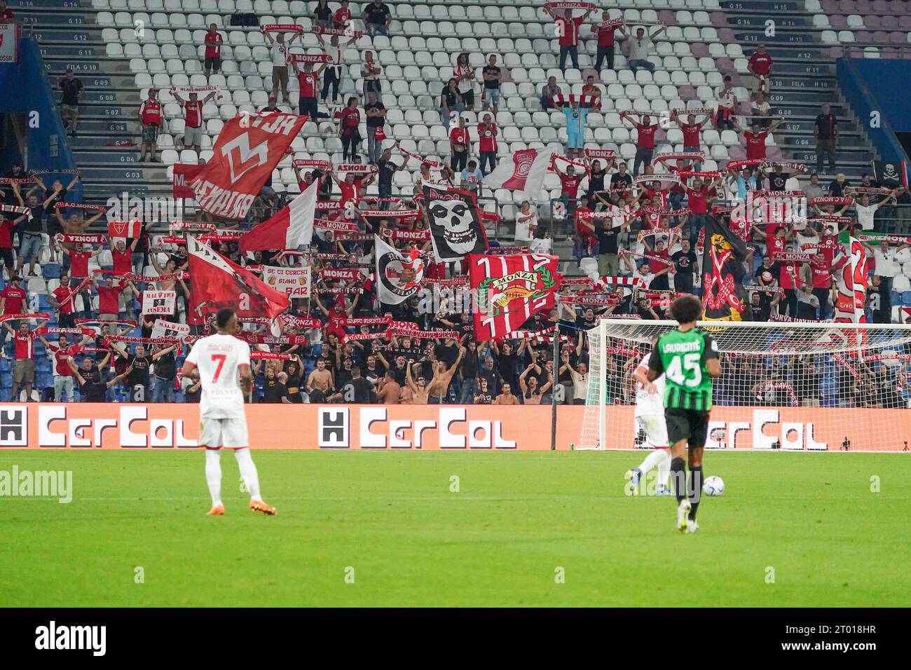 Reggio Emilia, Italie. 2 octobre 2023. Supporters de l'AC Monza, lors de l'US Sassuolo Calcio vs AC Monza, Serie A, au Mapei Stadium. Crédit : Alessio Morgese/Alessio Morgese / Emage / Alamy Live News Banque D'Images