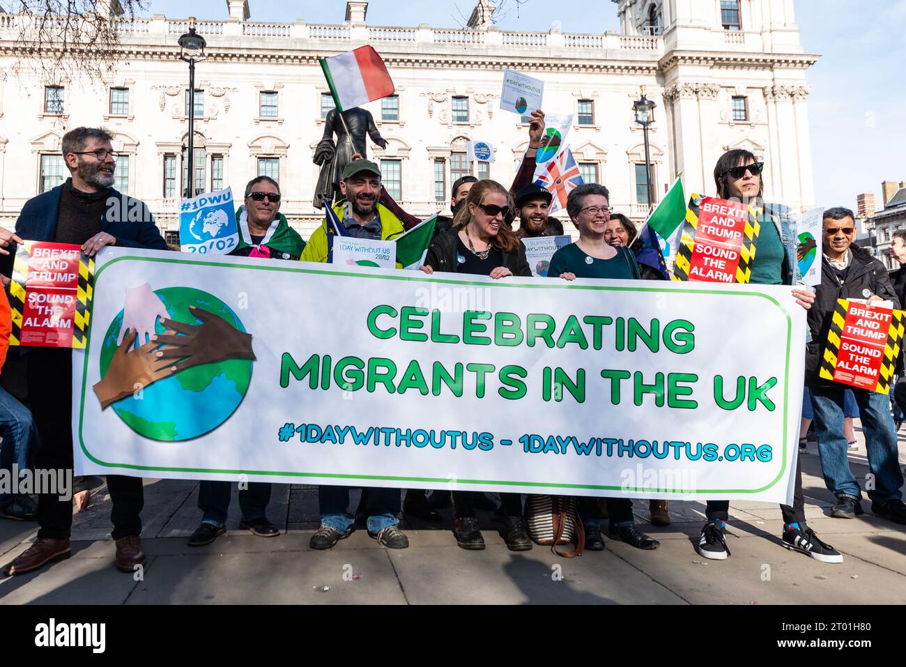 Manifestation de l'immigration lors d'un rassemblement anti-Brexit sur Parliament Square, Londres, Royaume-Uni. Grand événement anti-racisme, anti-Brexit, anti Trump. Banque D'Images