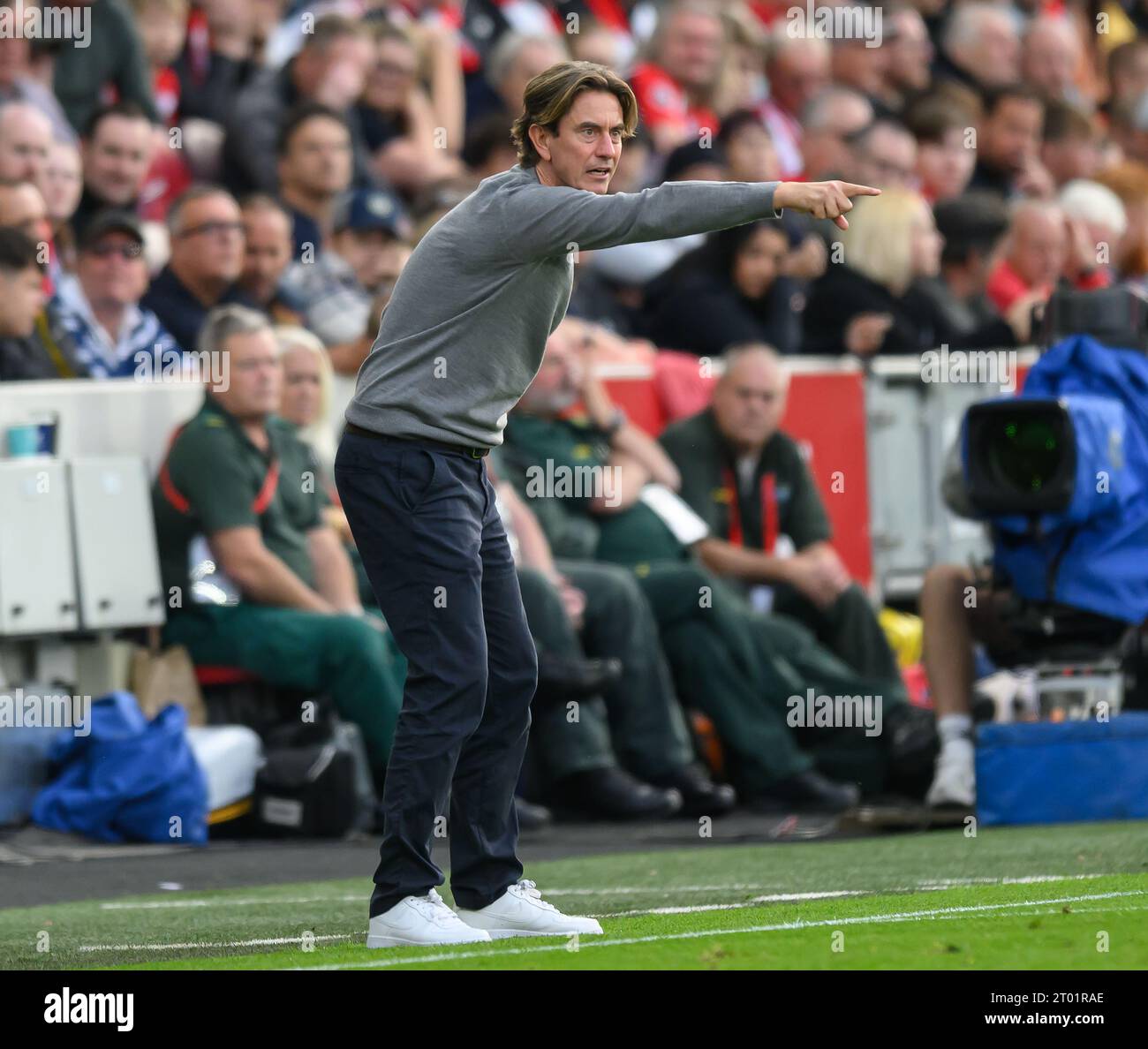 Londres, Royaume-Uni. 23 septembre 2023 - Brentford v Everton - Premier League - Gtech Community Stadium. Le Manager de Brentford Thomas Frank pendant le match contre Everton. Crédit photo : Mark pain / Alamy Live News Banque D'Images