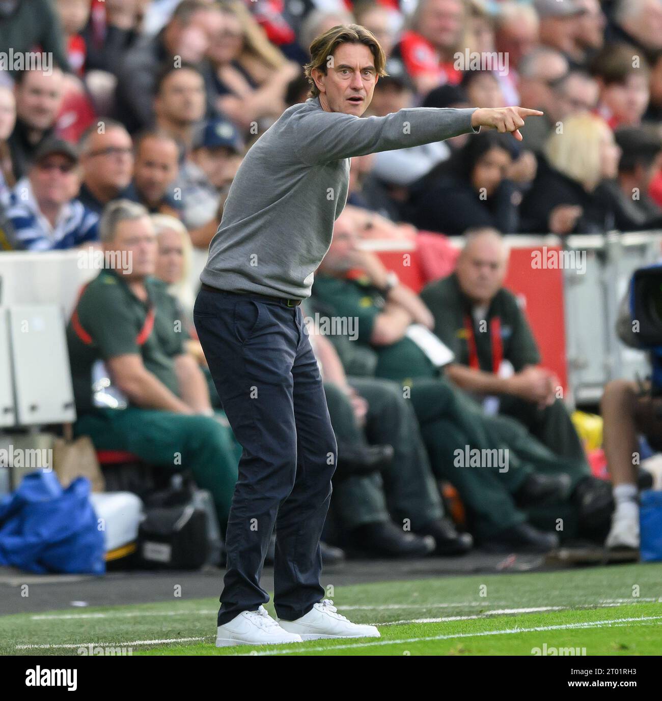 Londres, Royaume-Uni. 23 septembre 2023 - Brentford v Everton - Premier League - Gtech Community Stadium. Le Manager de Brentford Thomas Frank pendant le match contre Everton. Crédit photo : Mark pain / Alamy Live News Banque D'Images