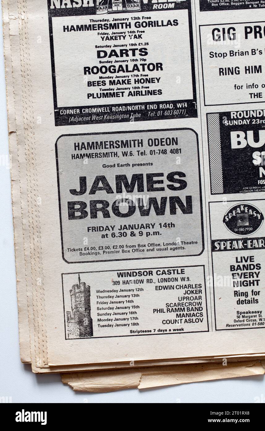 Publicité pour James Brown concert dans le numéro des années 1970 de NME New musical Express Music Paper Banque D'Images