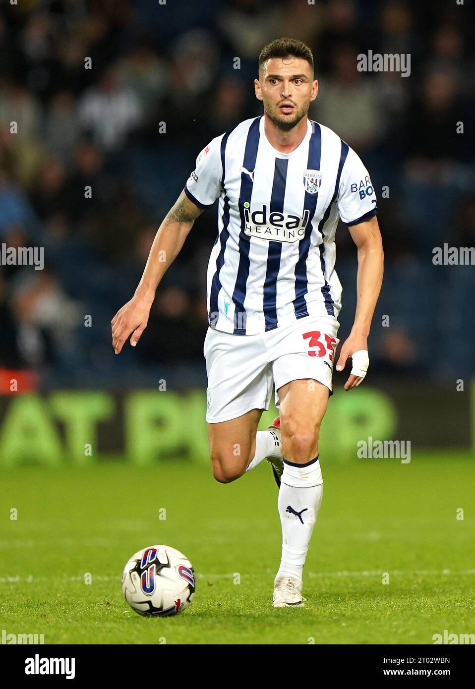 OKAY Yokuslu de West Bromwich Albion en action lors du Sky Bet Championship Match aux Hawthorns, West Bromwich. Date de la photo : mardi 3 octobre 2023. Banque D'Images